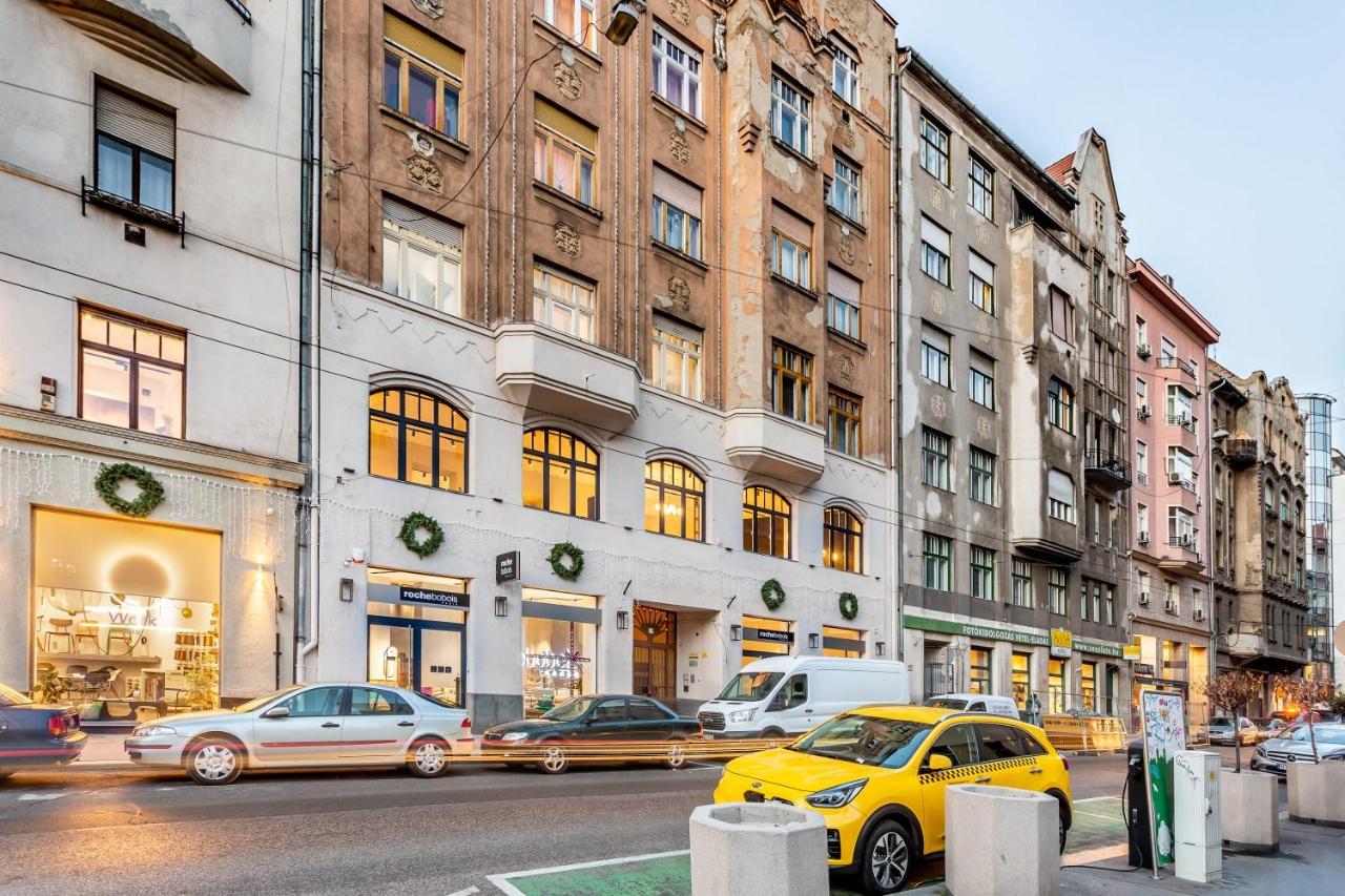 Extra Central Modern Studio, Budapest